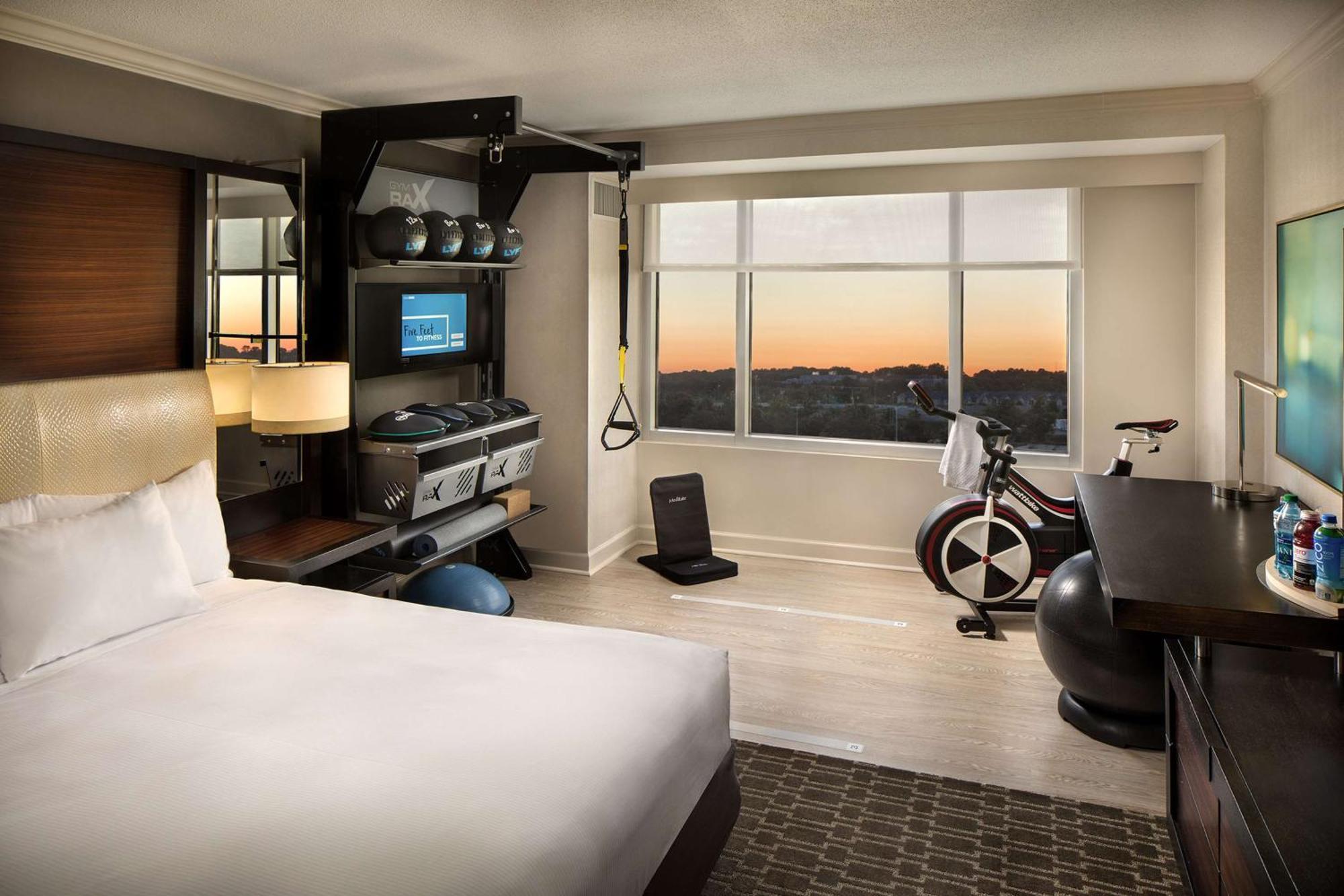 Doubletree By Hilton Atlanta Airport Hotel College Park Exterior foto