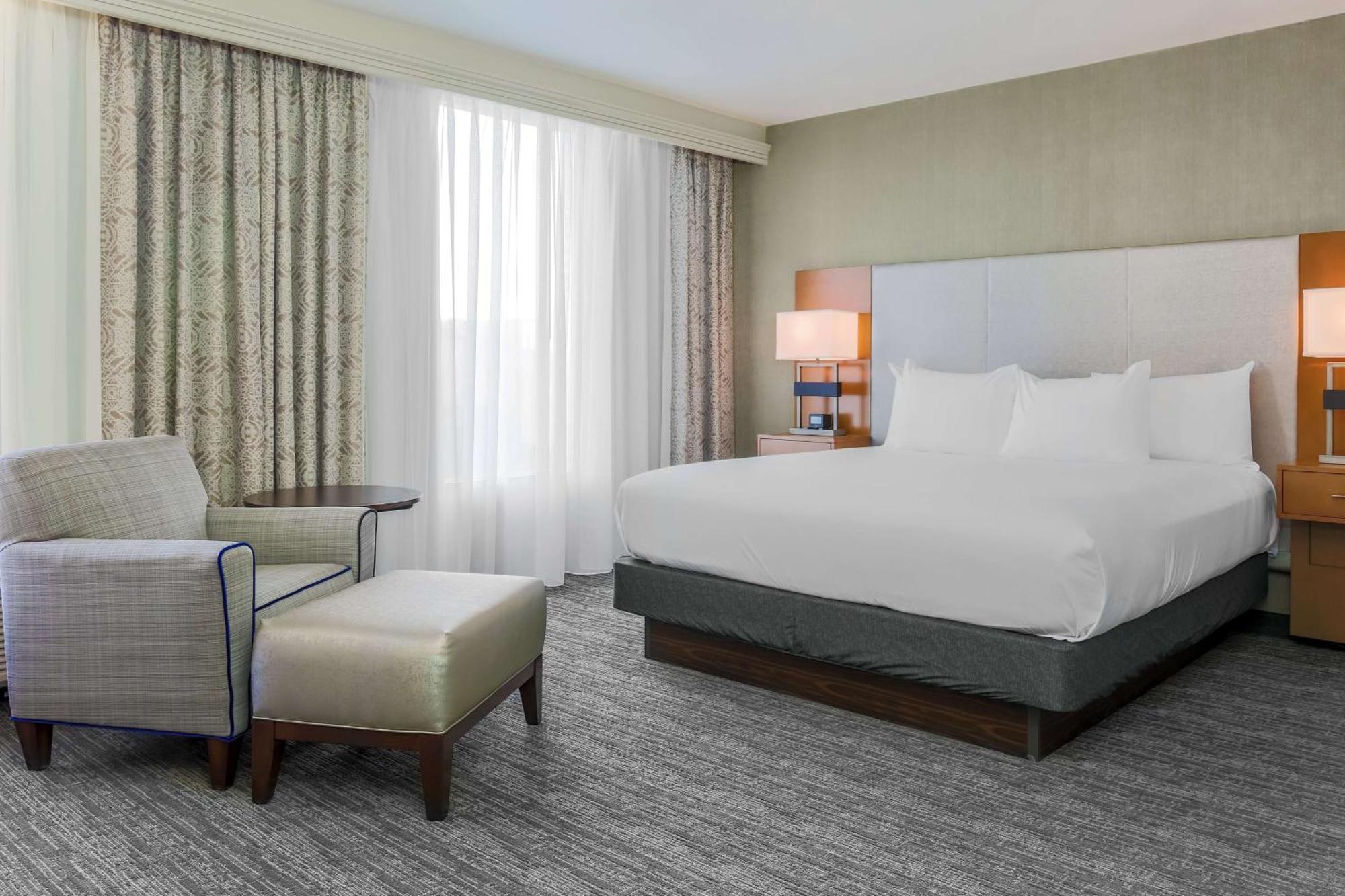 Doubletree By Hilton Atlanta Airport Hotel College Park Exterior foto